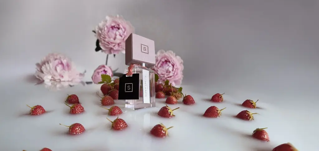 Fraise Couture 2.webp